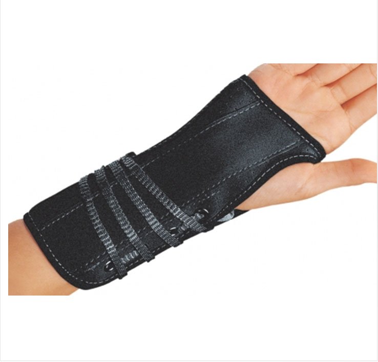 ProCareÂ¨ Right Wrist Support, Medium