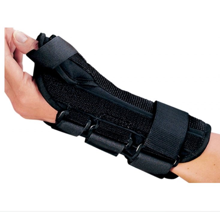 ProCareÂ¨ ComfortFormÂª Right Wrist Splint with Abducted Thumb, Large