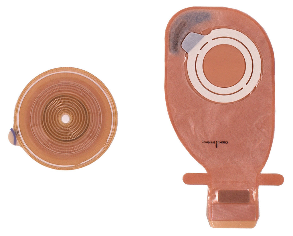 AssuraÂ¨ AC EasiflexÂ¨ Ostomy Baseplate With 3/8 to 1 3/8 Inch Stoma Opening