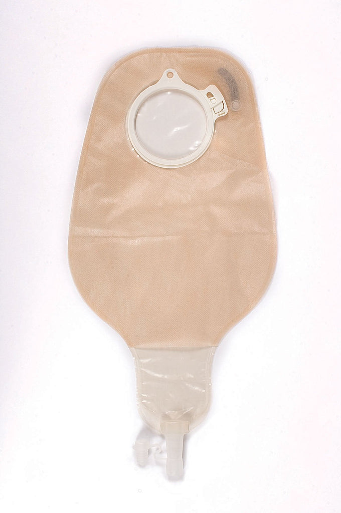 AssuraÂ¨ Magnum Two-Piece Drainable Transparent Ostomy Pouch, 3/8 to 2-1/8 Inch Stoma