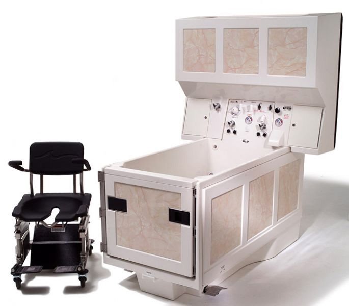 Apollo AdvantageÂª 6000 Seated Bathing System
