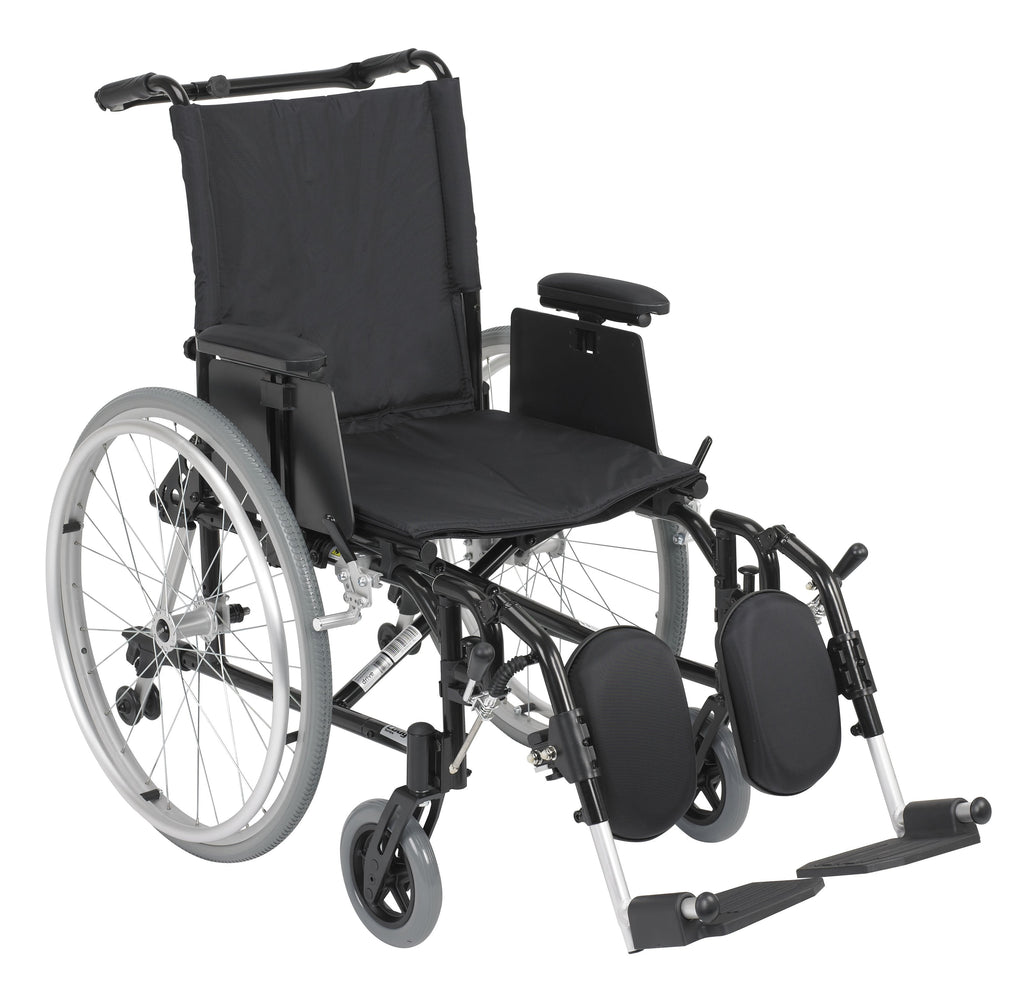 driveÂª Cougar Lightweight Wheelchair, 18-inch Seat Width