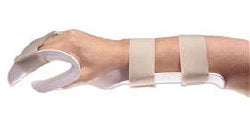 AliMedÂ¨ Deluxe Functional Position Right Wrist / Hand Splint, Medium